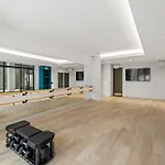 Placemakr Cathedral Heights