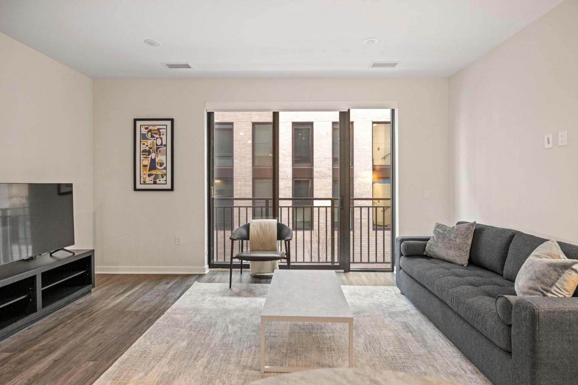 Placemakr Cathedral Heights Apartment *