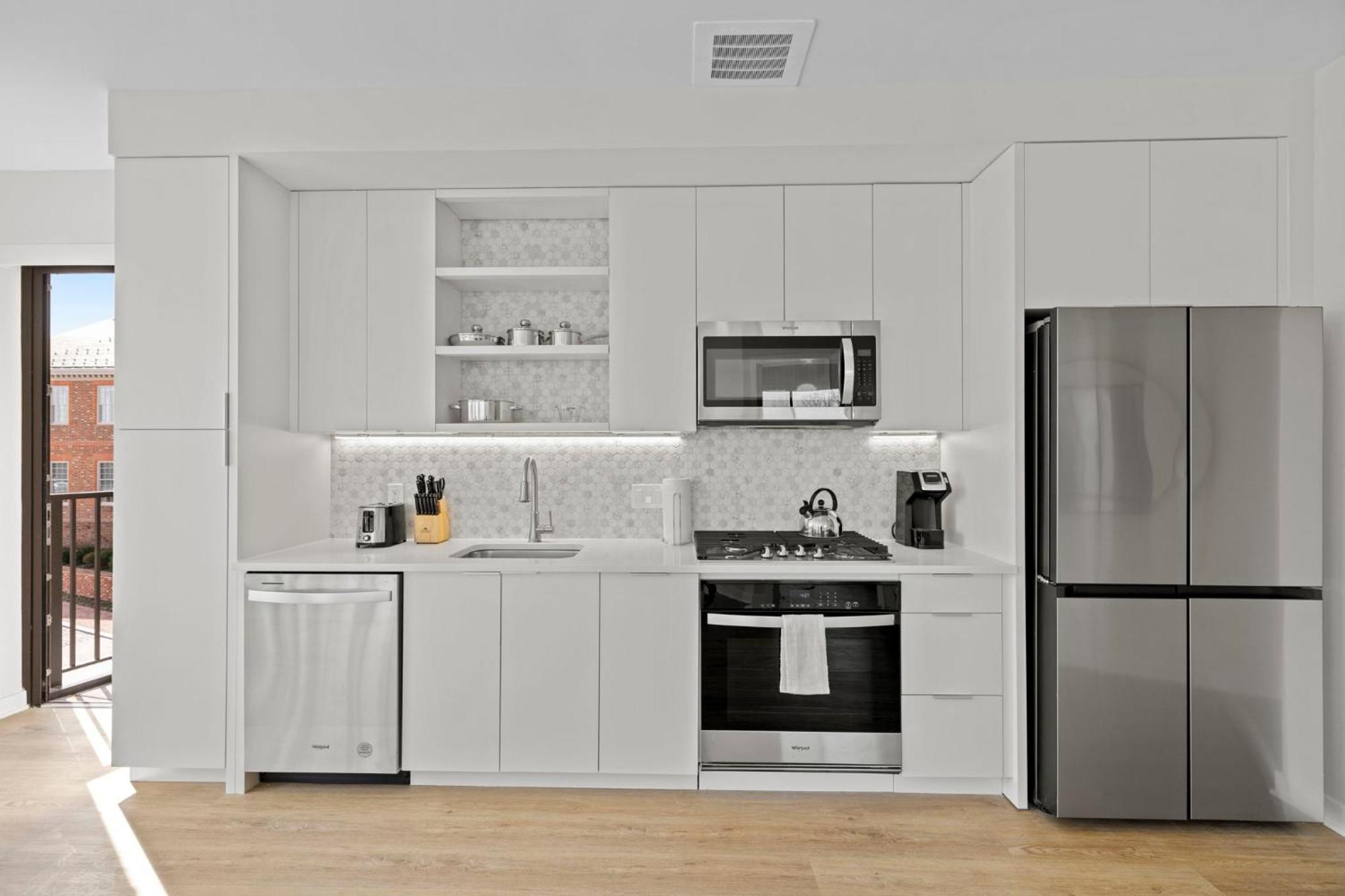 Placemakr Cathedral Heights Apartment *