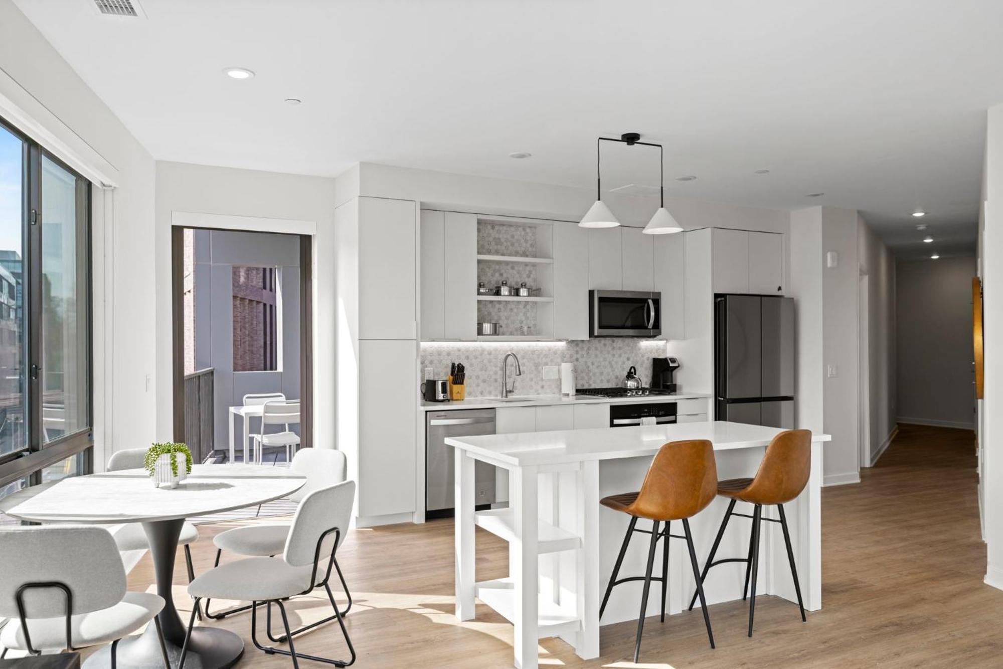 Placemakr Cathedral Heights Apartment *