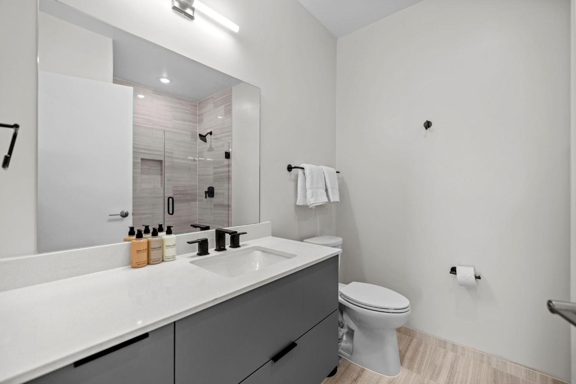 Placemakr Cathedral Heights * Washington