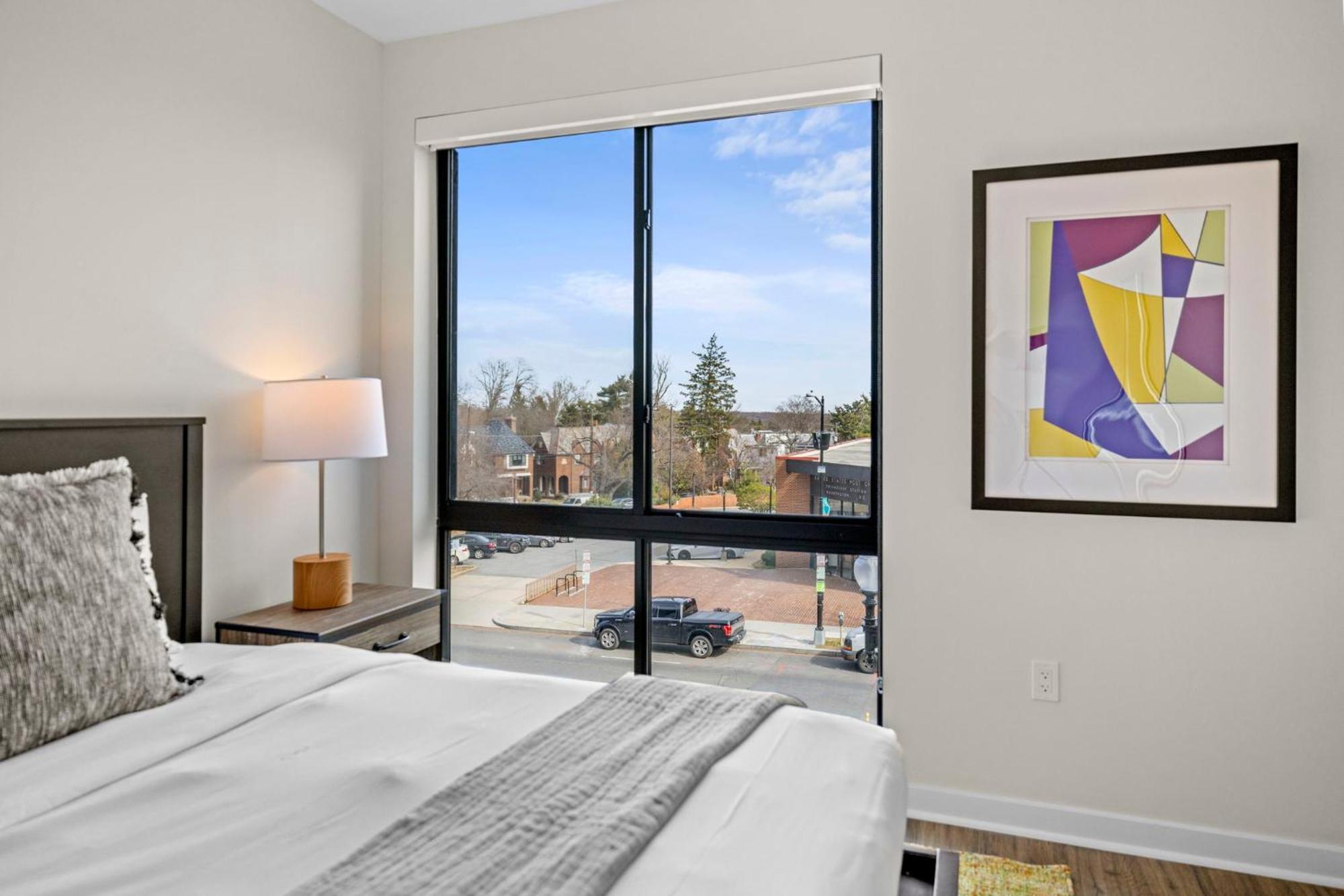 Placemakr Cathedral Heights