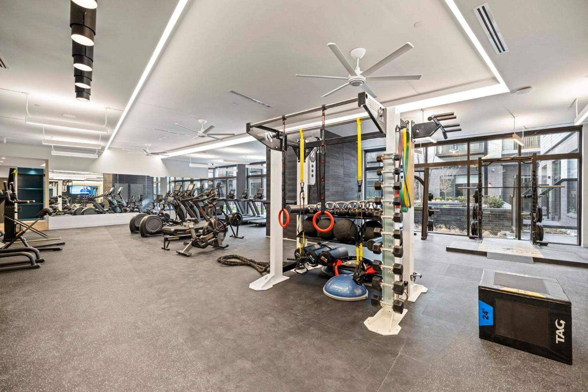 Placemakr Cathedral Heights Apartment *